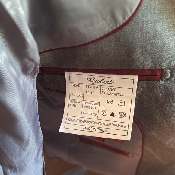 Gioberti Boys Gray Suit Jacket Size 4T New With Label - Picture 6 of 12